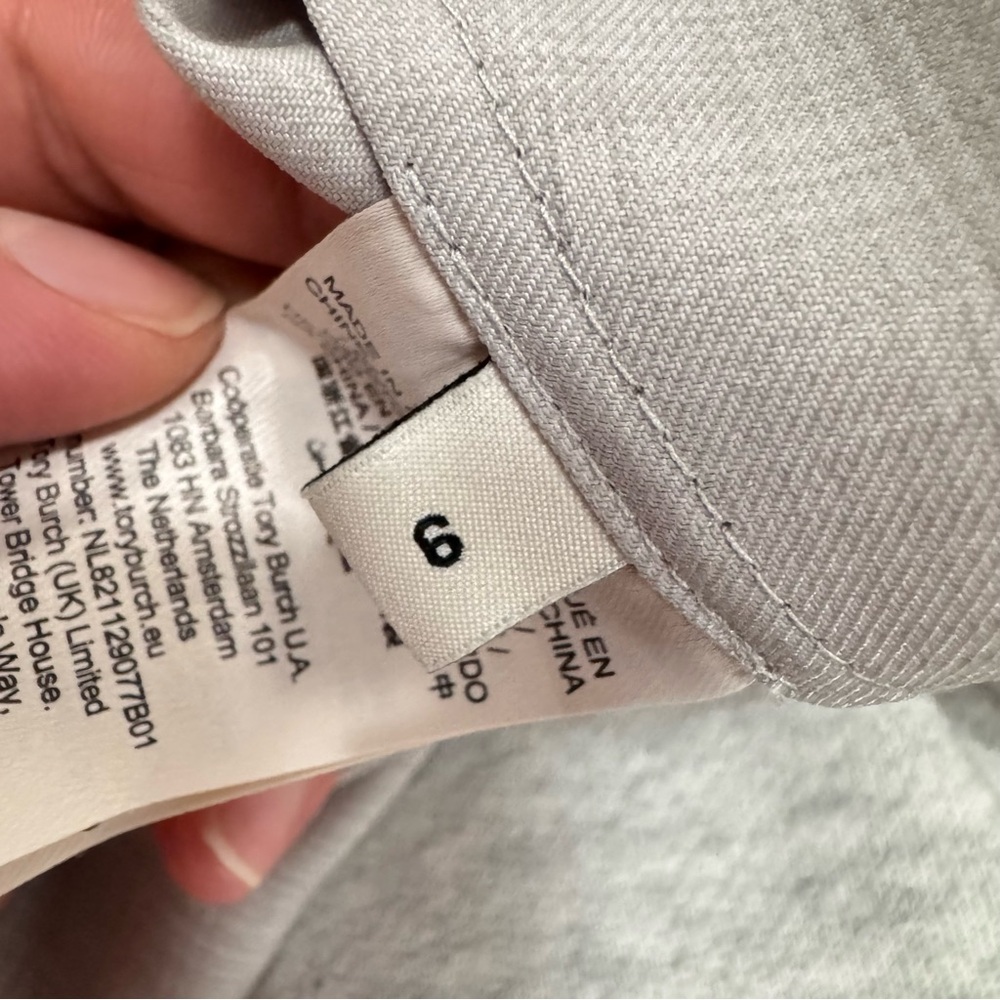 Tory Burch Sleeveless Blouse Light Gray funnel neck Women's size 6 - Picture 11 of 13